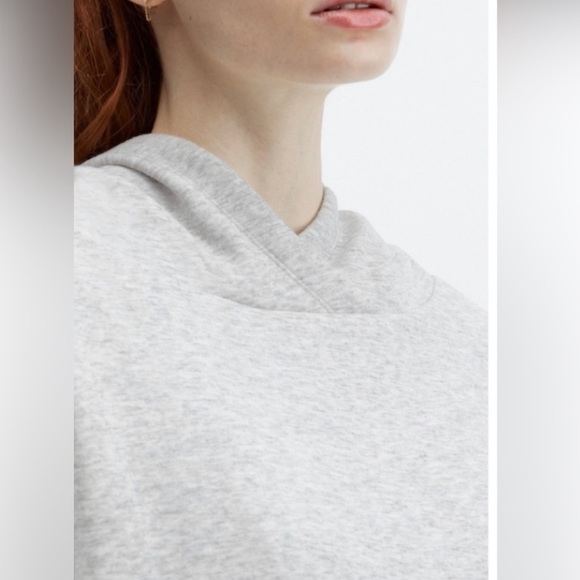 Fabletics - eco go-to pocket hoodie - Picture 3 of 9